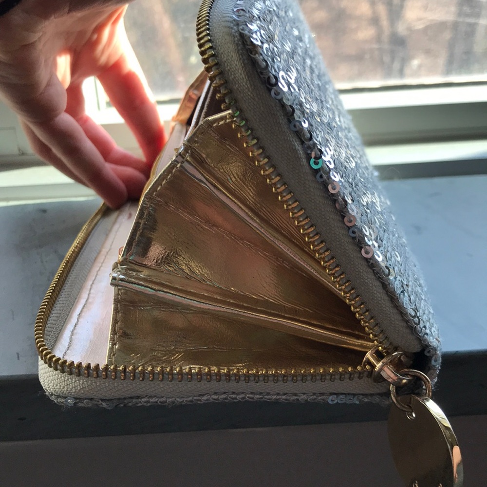 Wallet - Picture 4 of 5